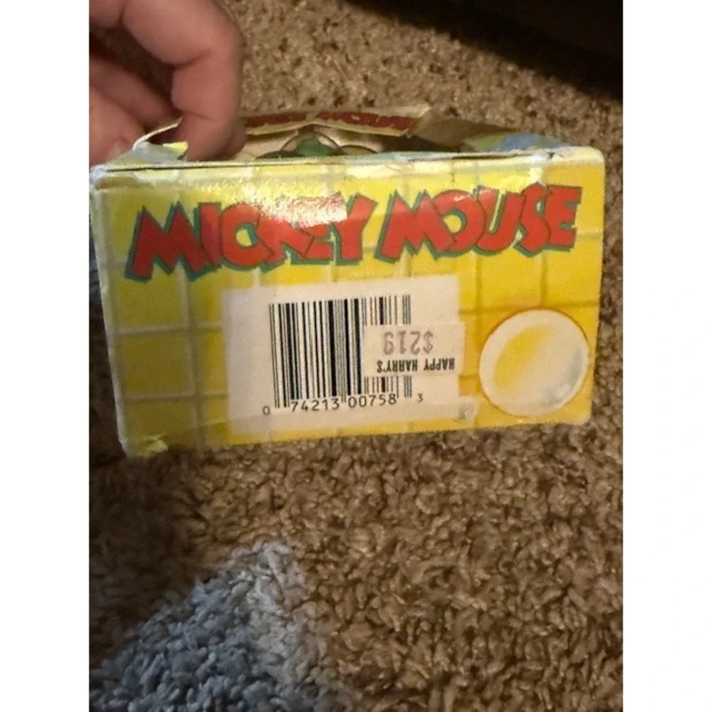 Vintage Mickey Mouse Bath Soap 3.4‎ oz. 1990s Disney Collectible New in Box